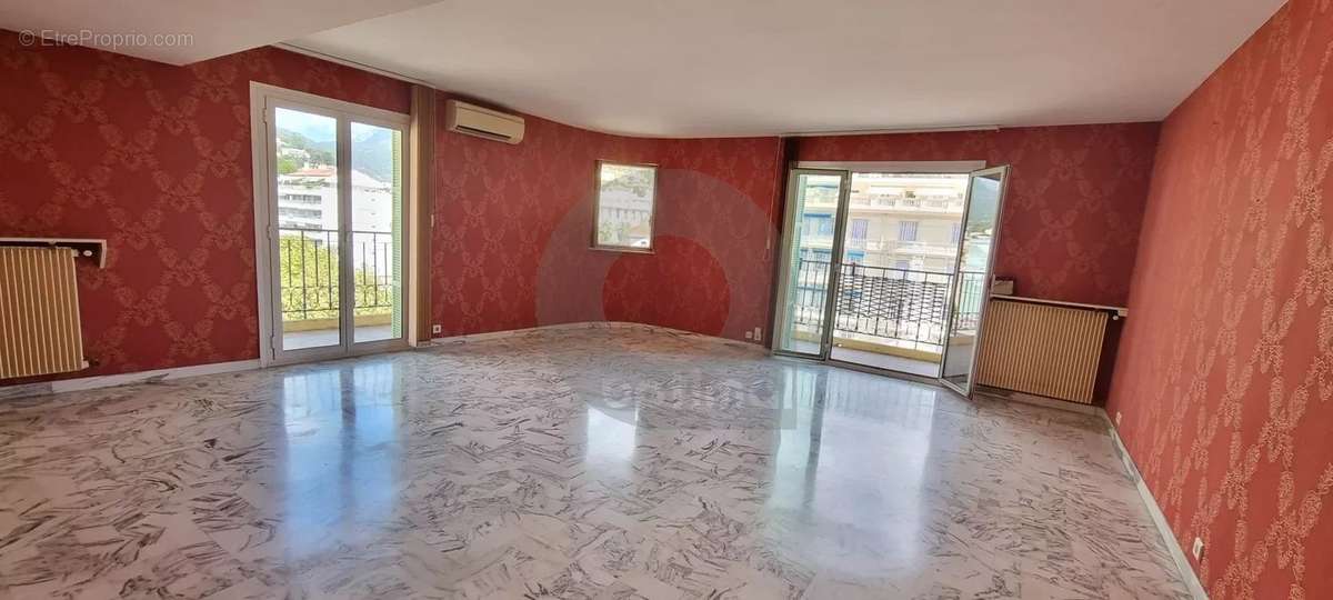 Appartement à MENTON