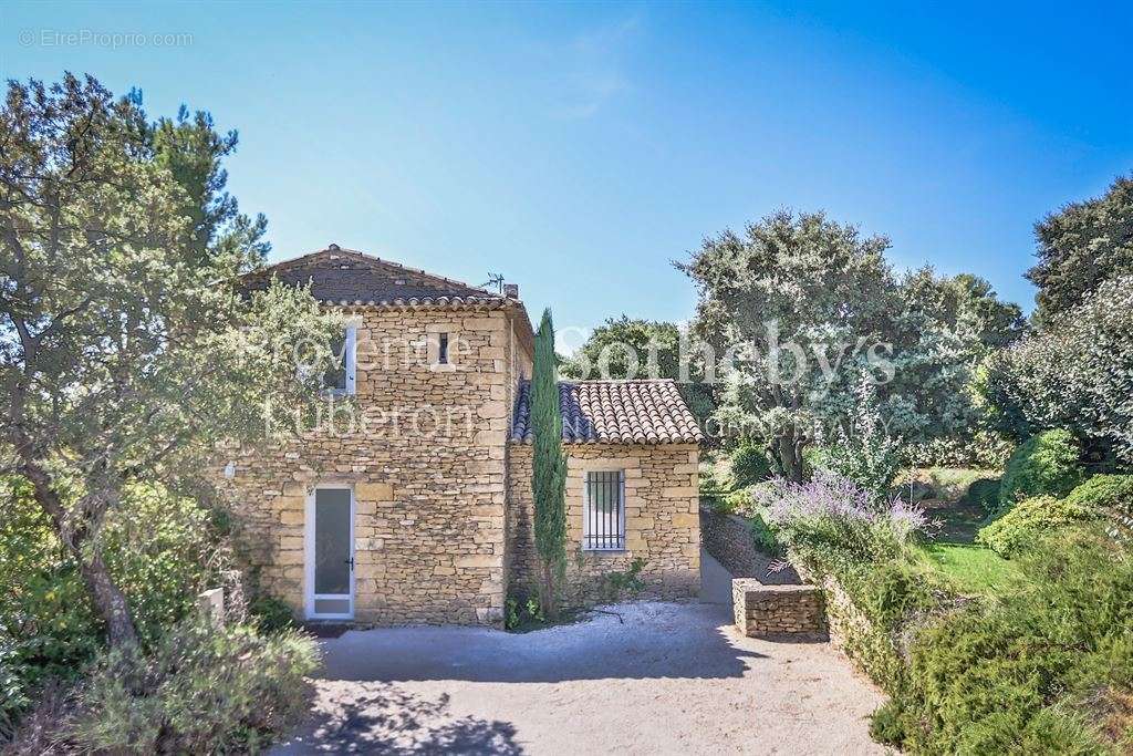 Maison à GORDES