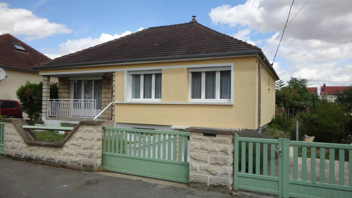 Maison à BEAUVAIS