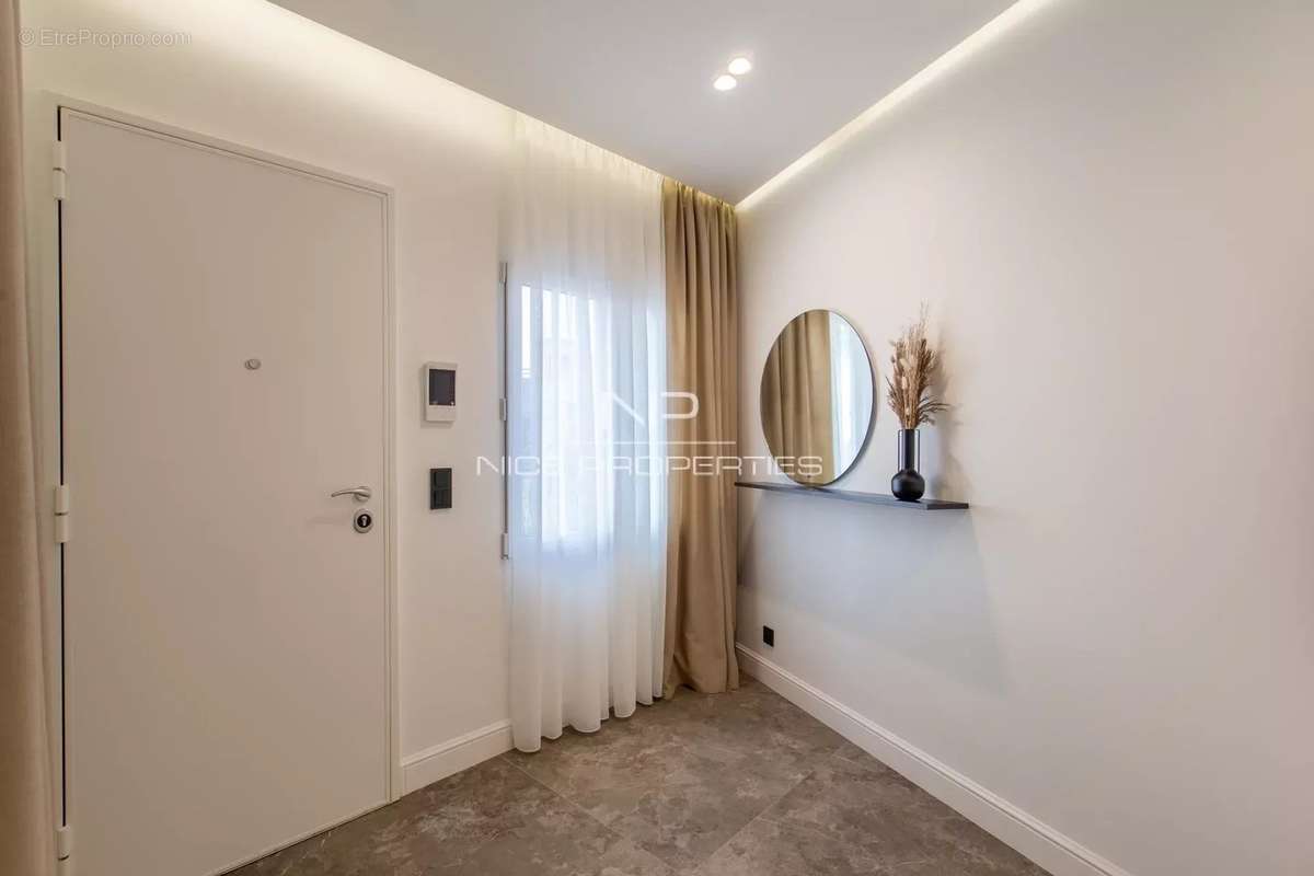 Appartement à VILLEFRANCHE-SUR-MER