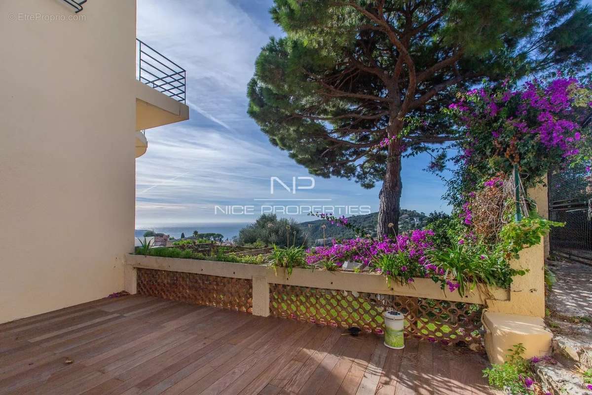 Appartement à VILLEFRANCHE-SUR-MER