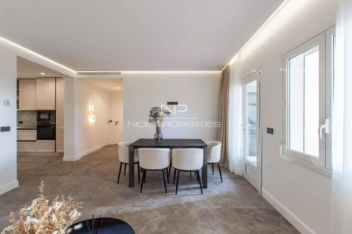 Appartement à VILLEFRANCHE-SUR-MER