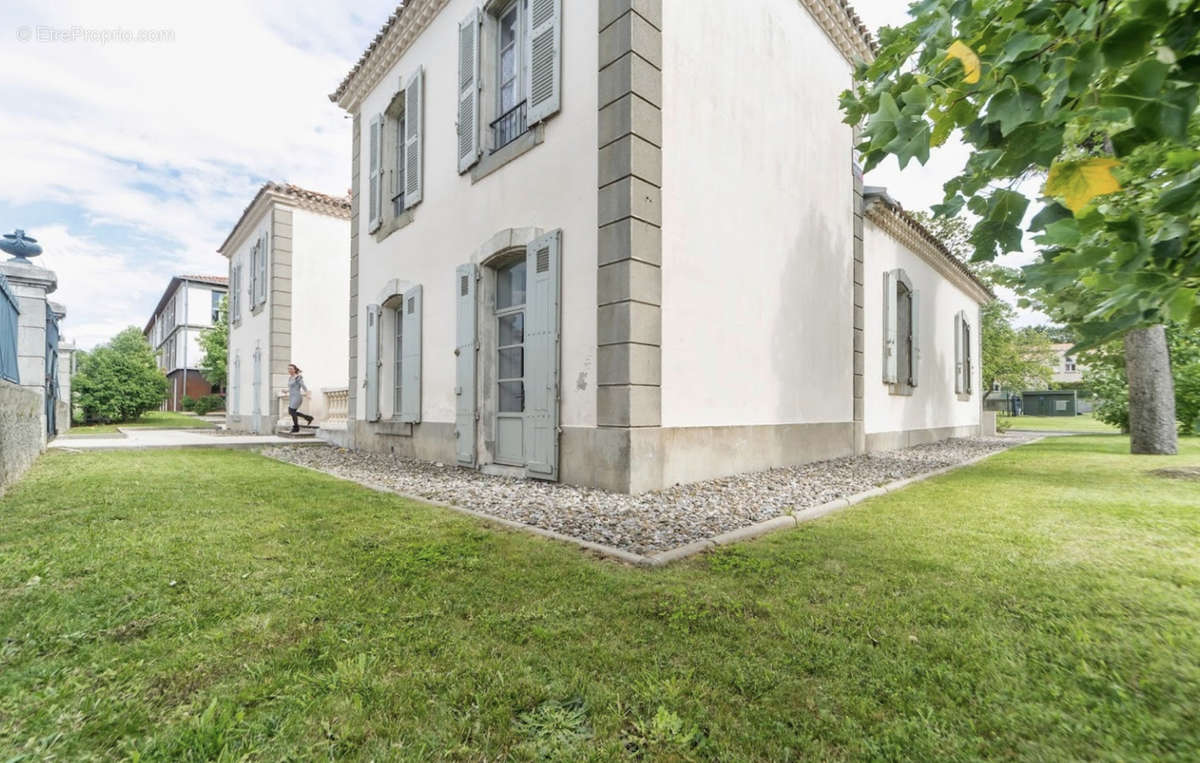 Appartement à CARCASSONNE