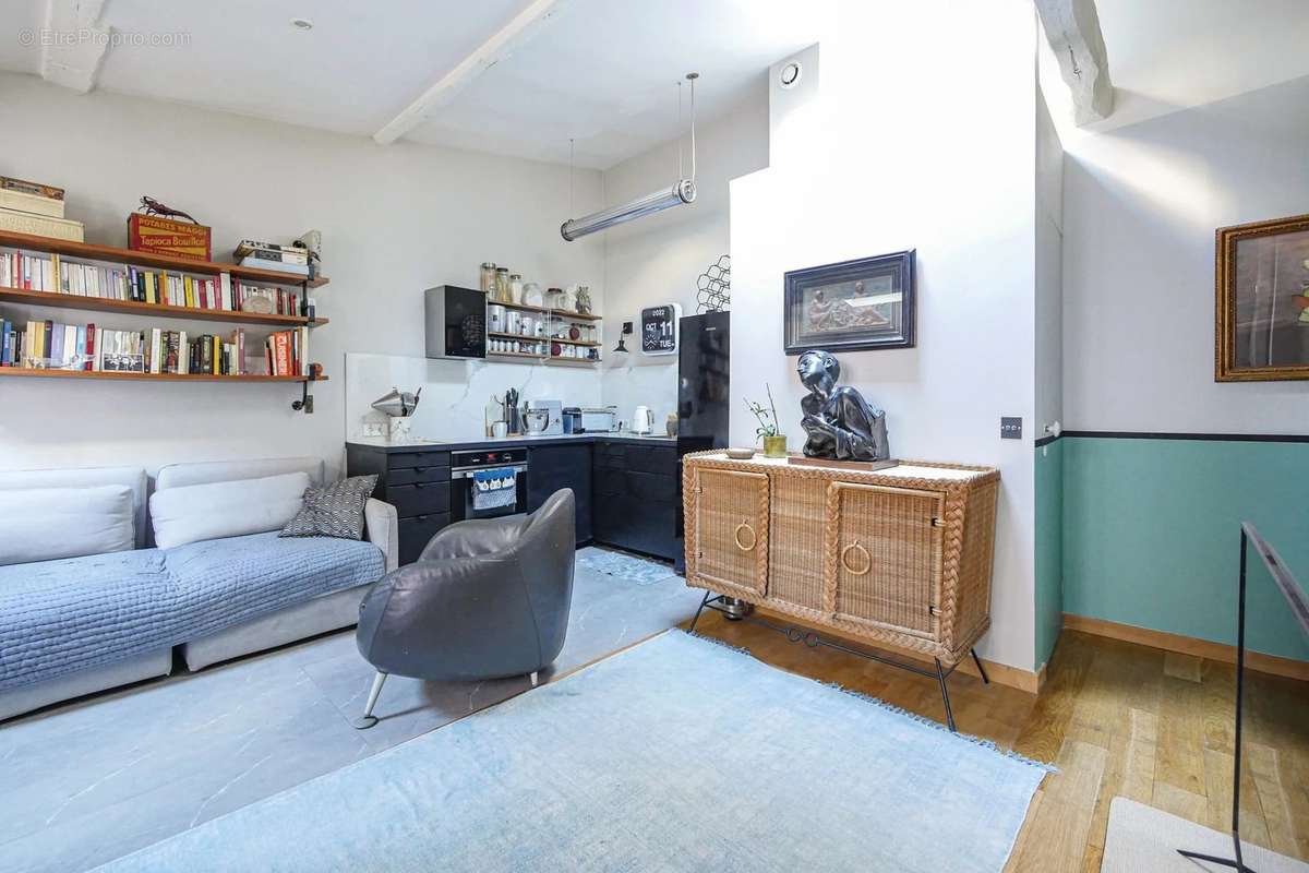 Appartement à PARIS-17E