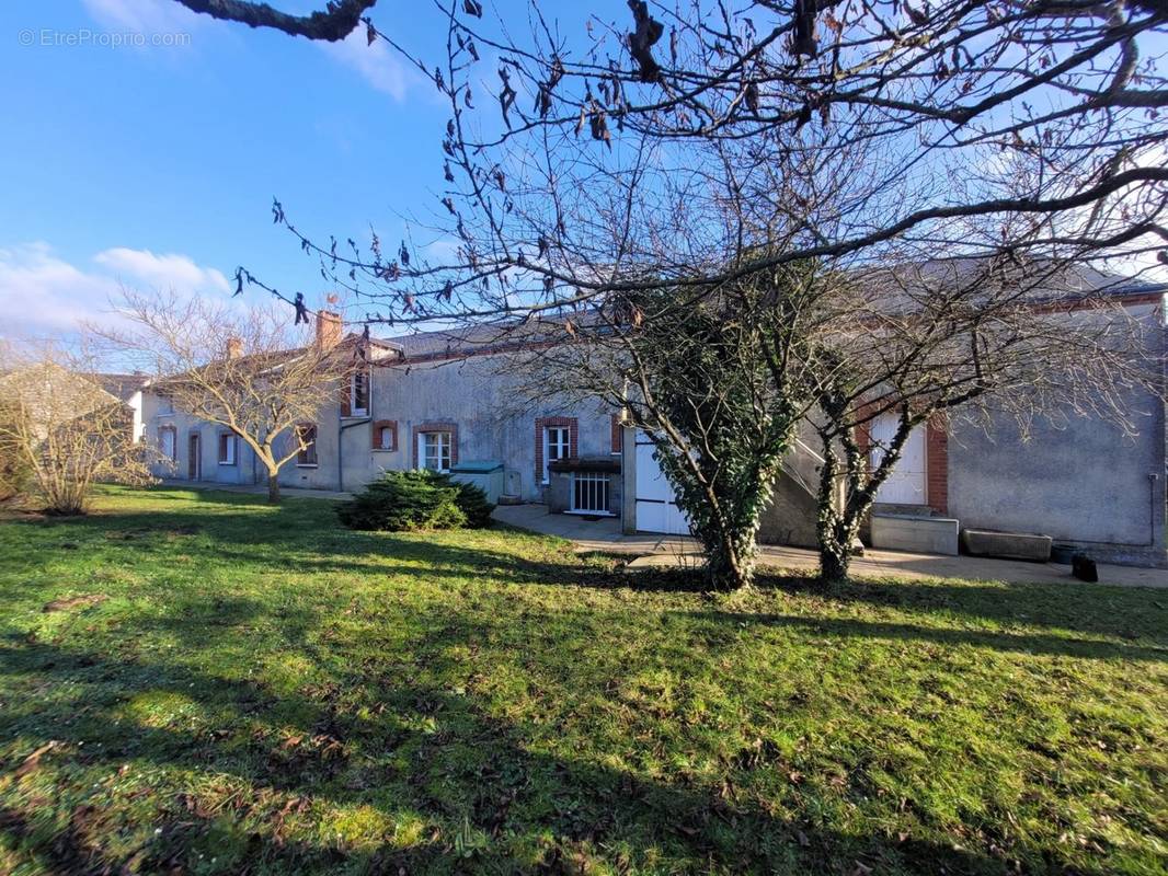 Maison à LA CHAPELLE-DU-NOYER