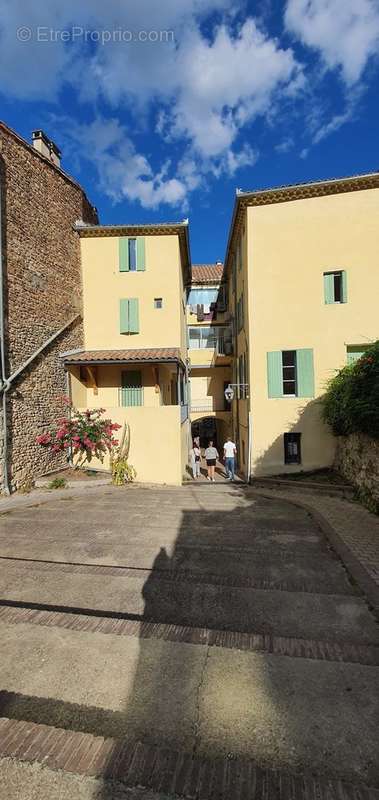 Commerce à ANDUZE