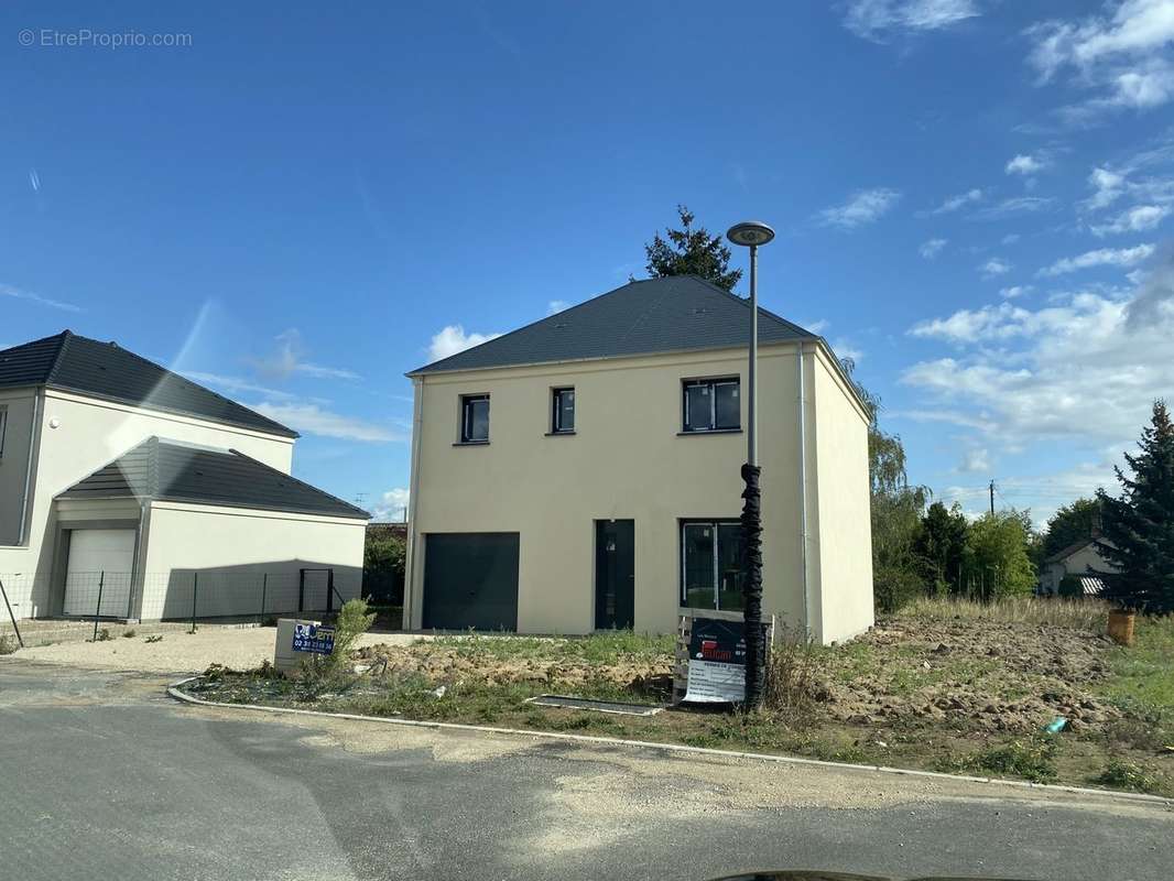 Maison à SAINT-DENIS-EN-VAL