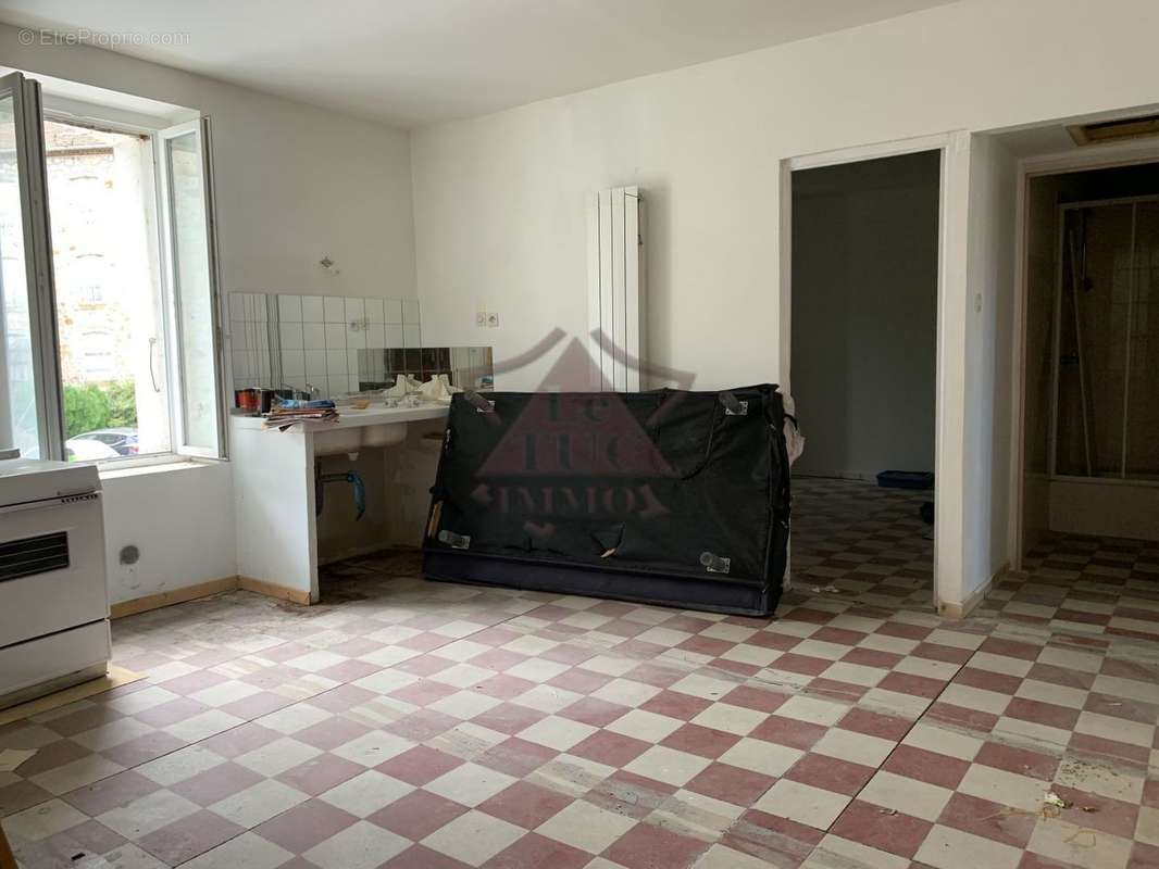 Appartement à MOLIERES-SUR-CEZE