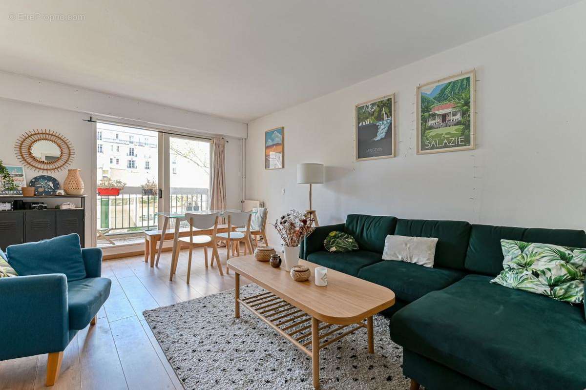 Appartement à PARIS-20E