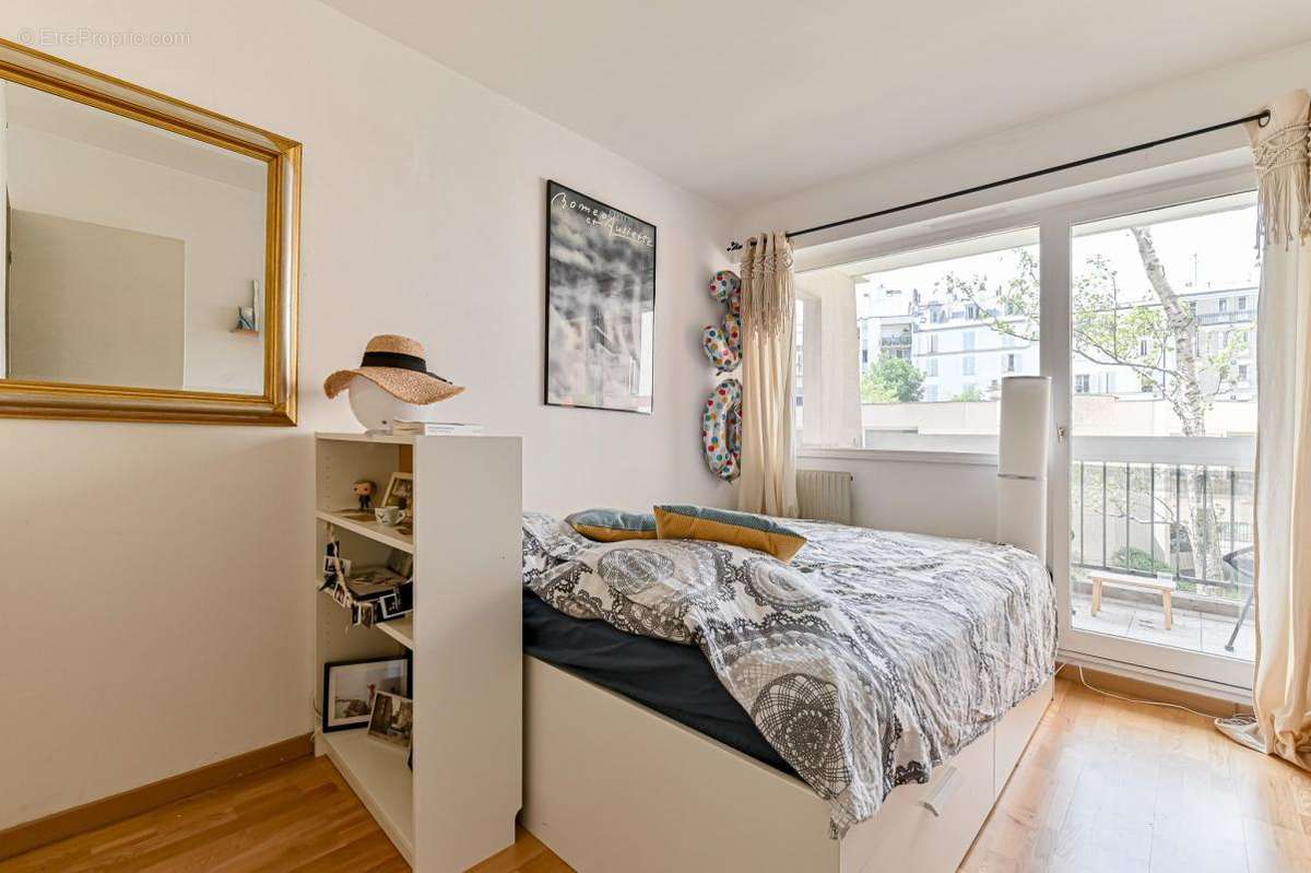 Appartement à PARIS-20E