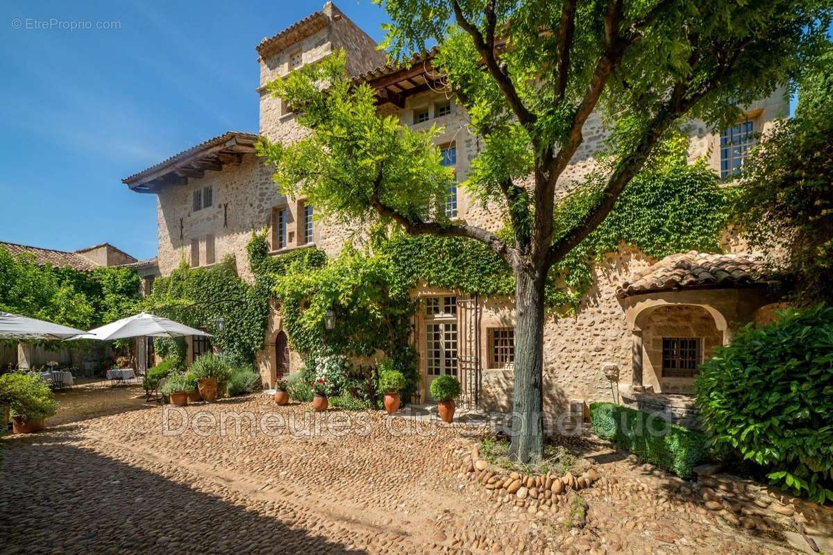 Maison à CHATEAUNEUF-DU-PAPE