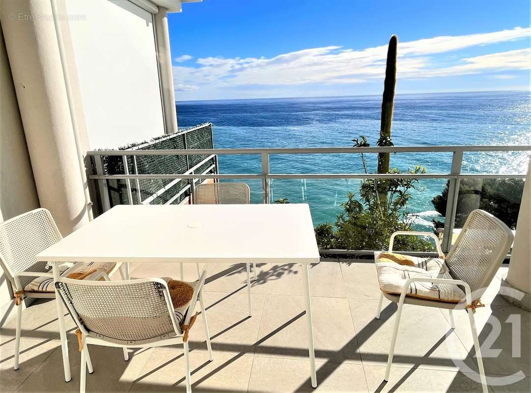 Appartement à ROQUEBRUNE-CAP-MARTIN