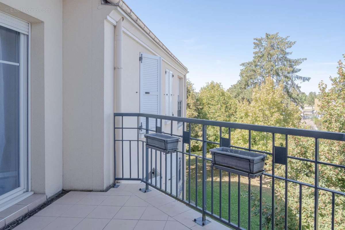 Appartement à COIGNIERES