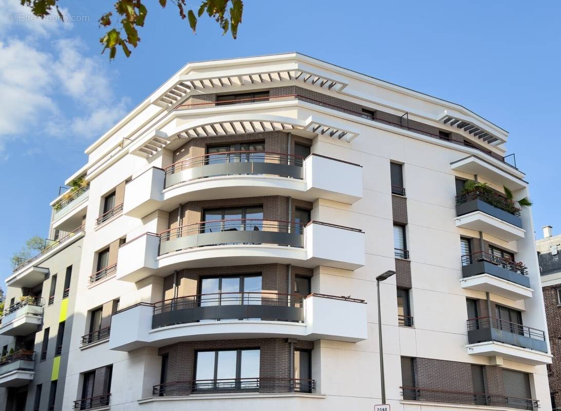 Appartement à SURESNES