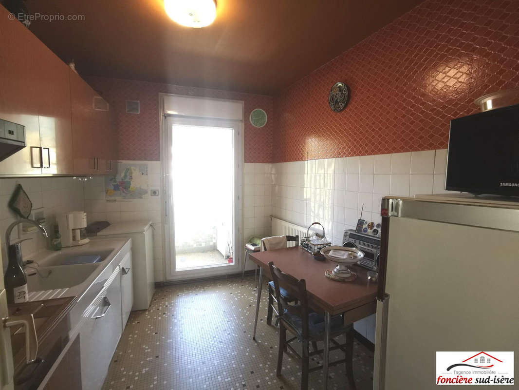 Appartement à VIZILLE