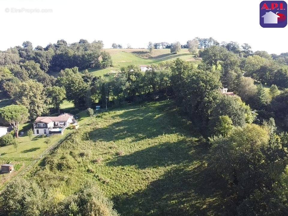 Terrain à SAINT-GIRONS