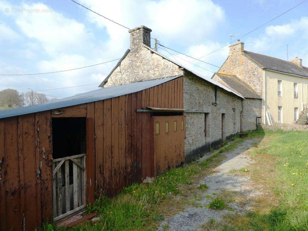 Maison à LOCMALO