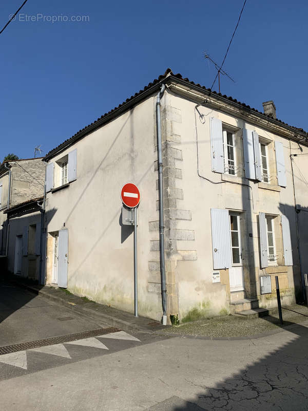 Maison à COGNAC