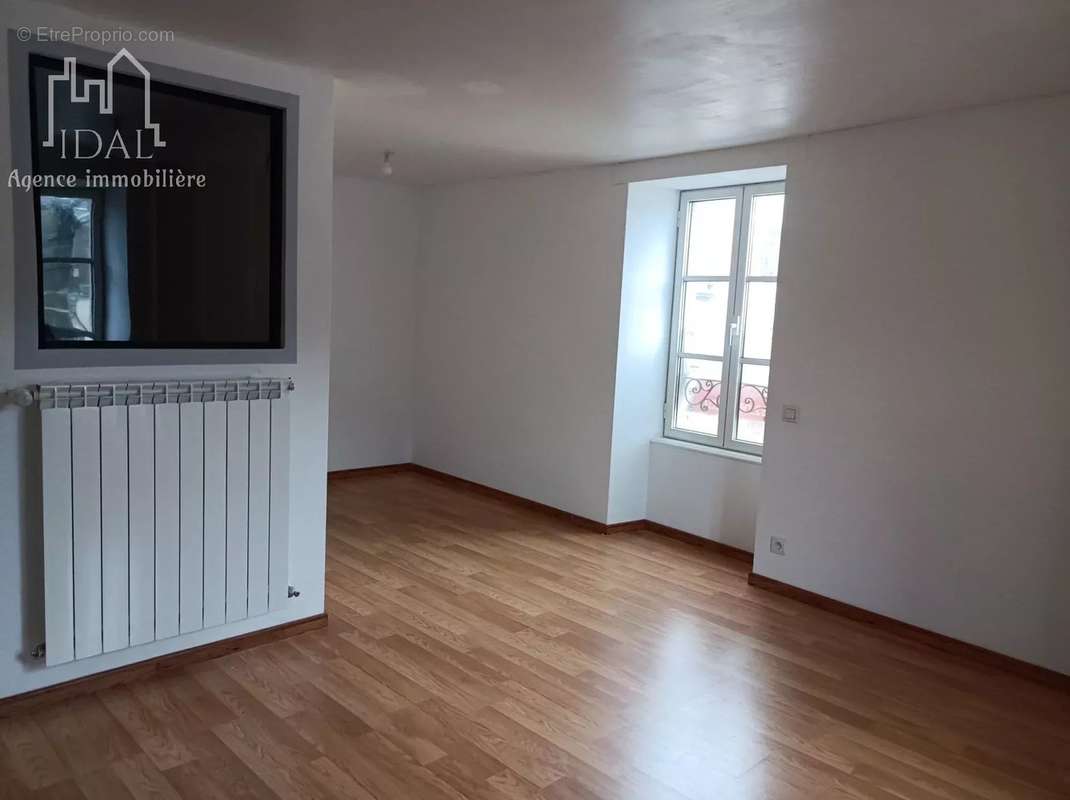 Appartement à MARVEJOLS