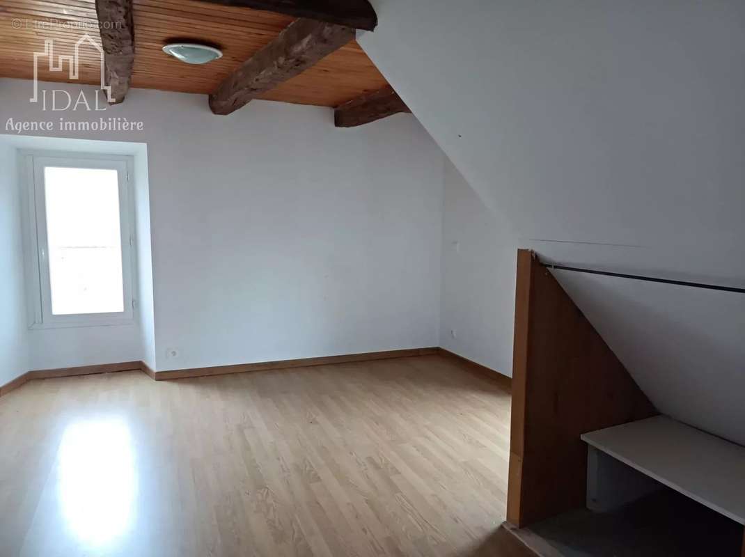 Appartement à MARVEJOLS