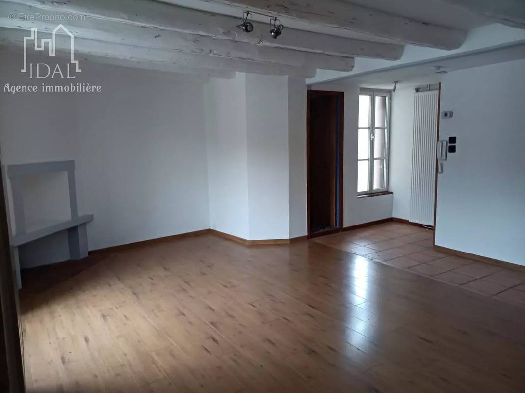 Appartement à MARVEJOLS