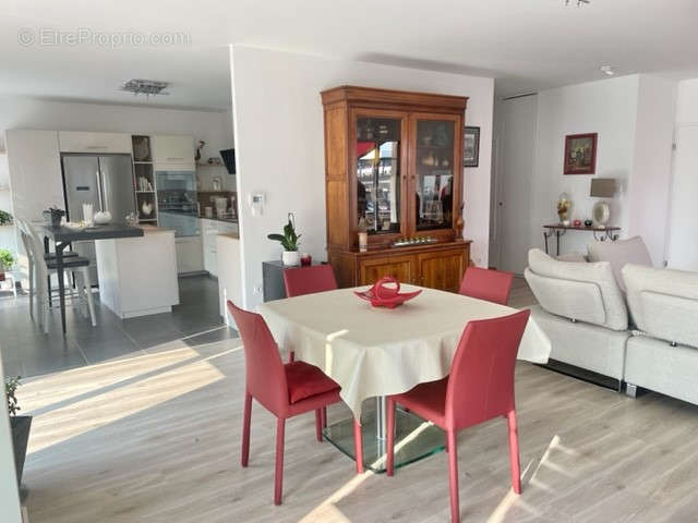 Appartement à SAINT-CYR-SUR-LOIRE