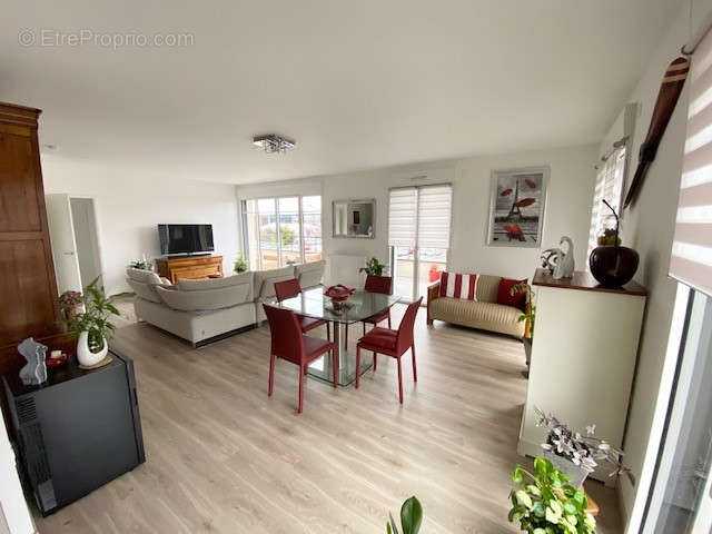 Appartement à SAINT-CYR-SUR-LOIRE