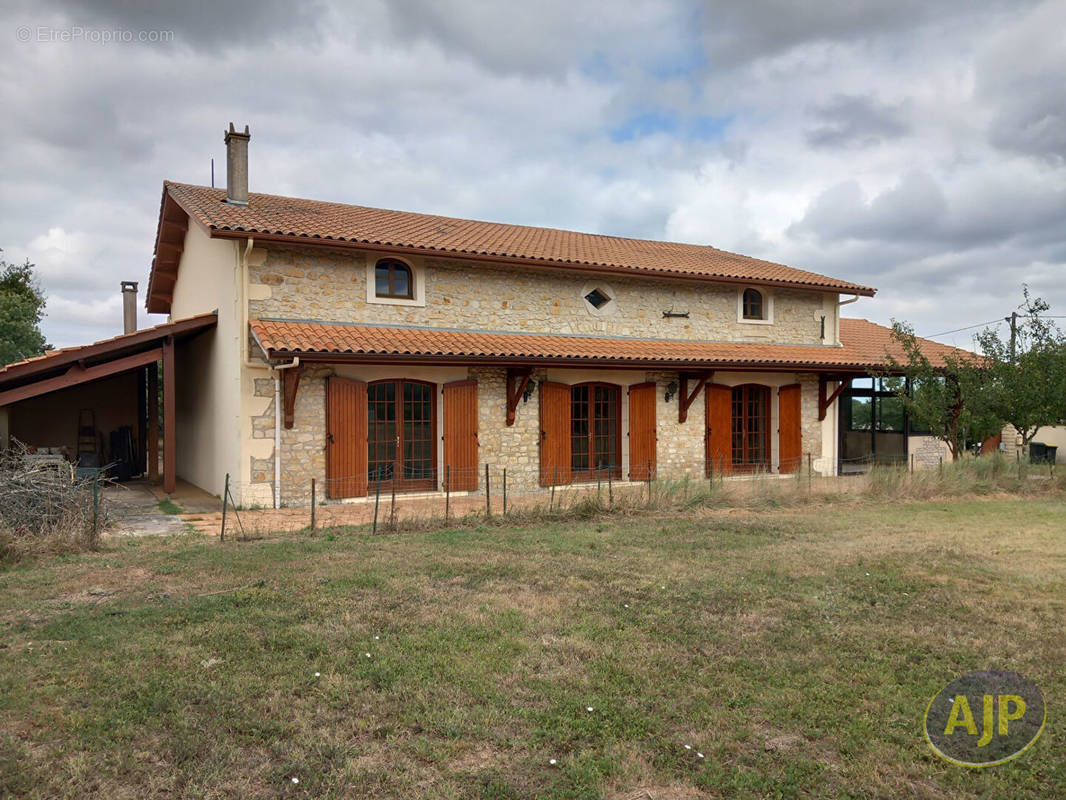 Maison à GAILLAN-EN-MEDOC