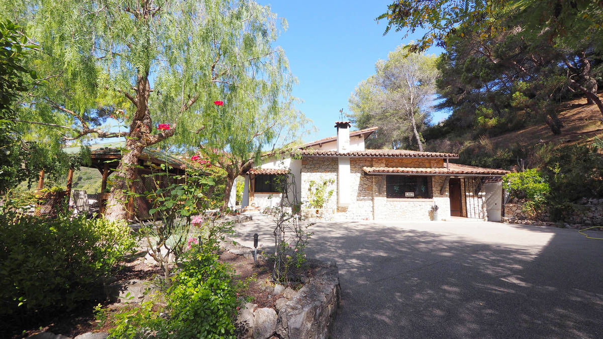 Maison à PEILLE