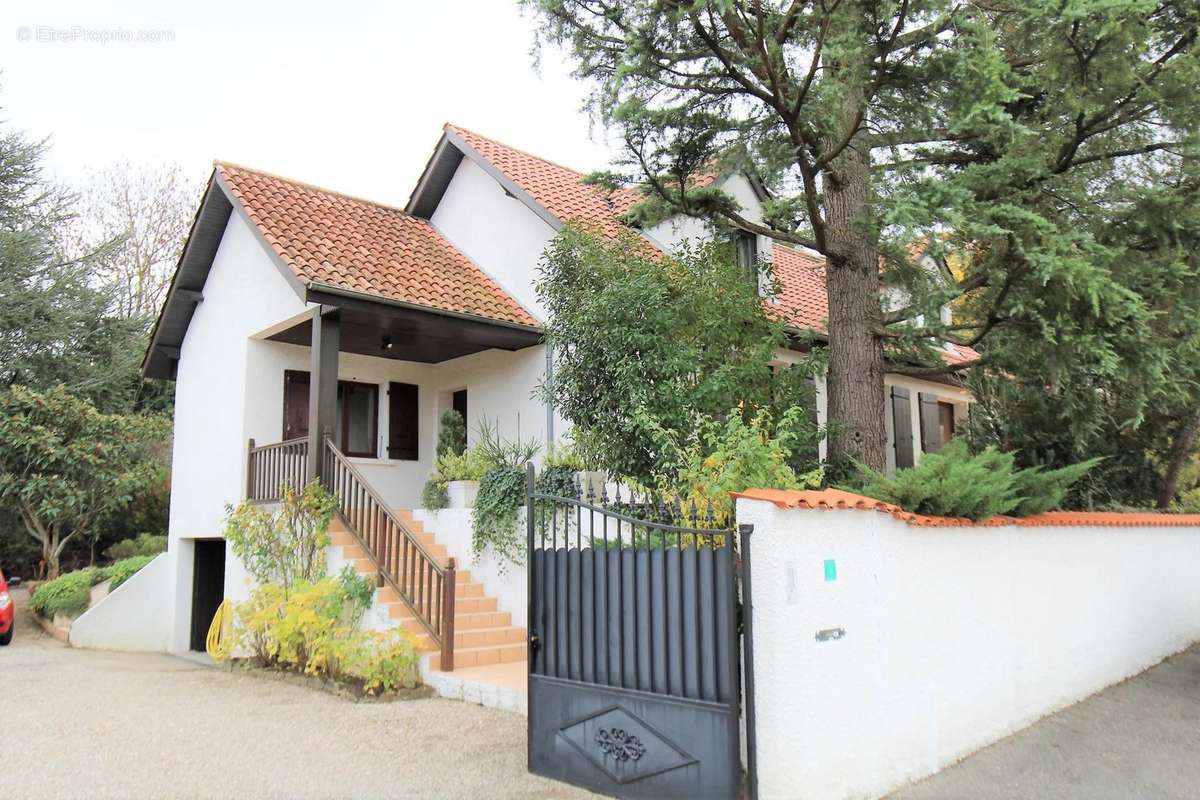 Maison à CHAPONNAY