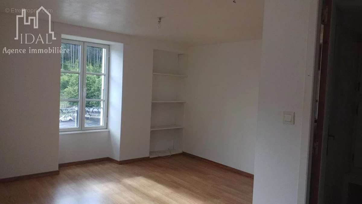 Appartement à MARVEJOLS