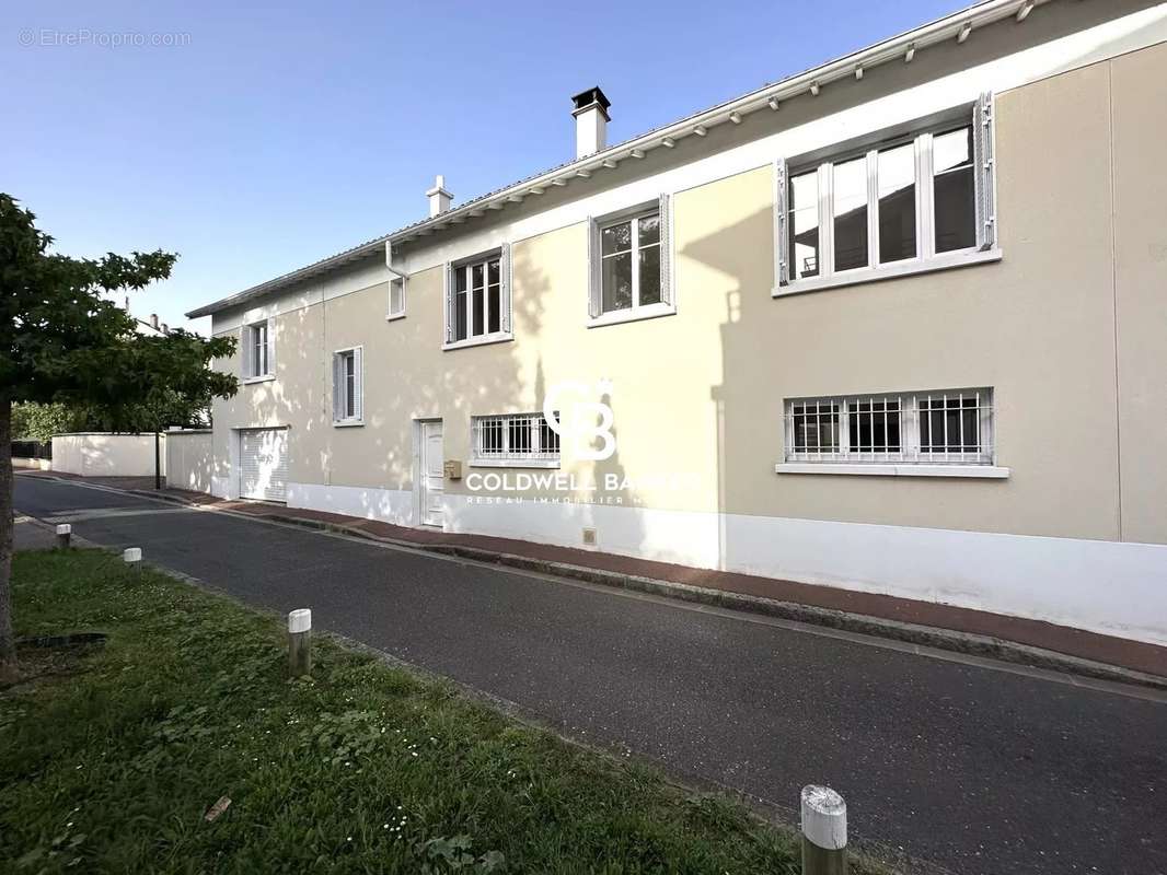 Maison à CROISSY-SUR-SEINE