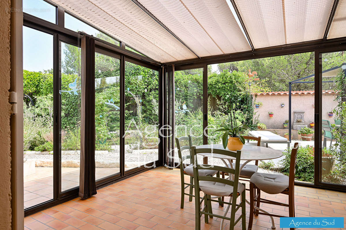 Maison à CARNOUX-EN-PROVENCE