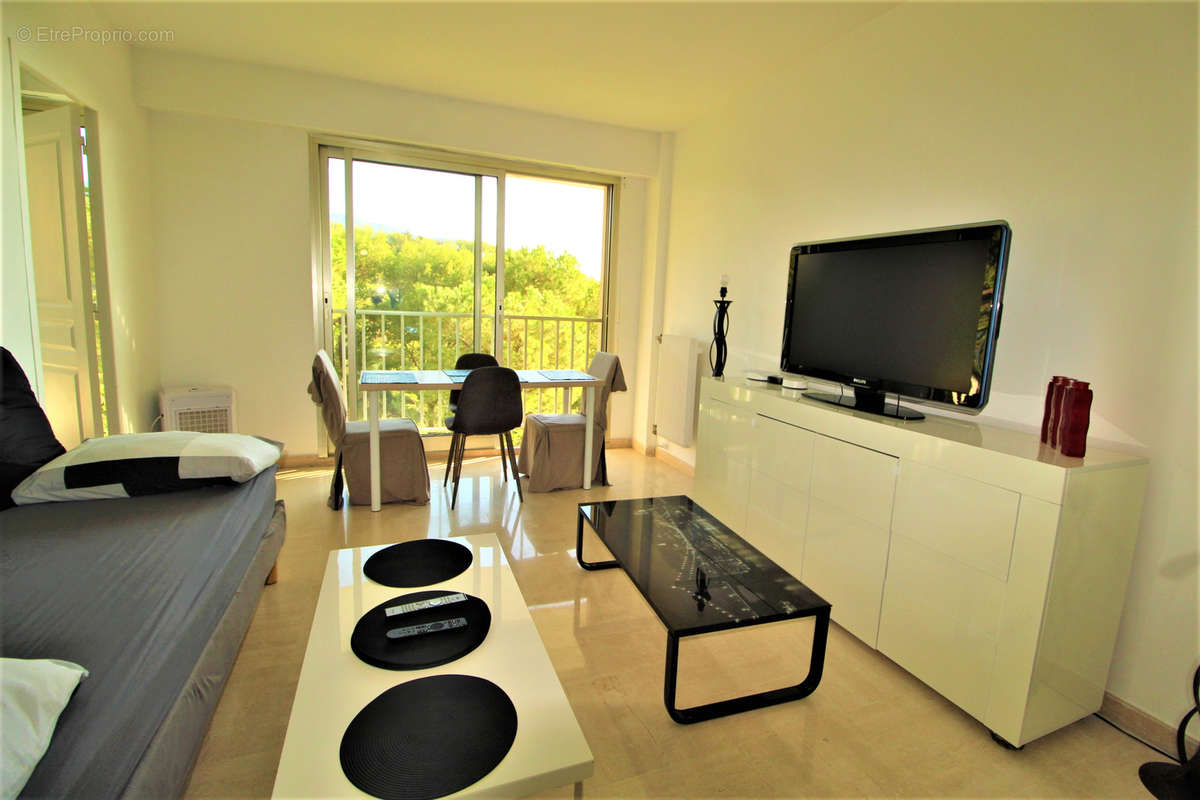 Appartement à ROQUEBRUNE-CAP-MARTIN