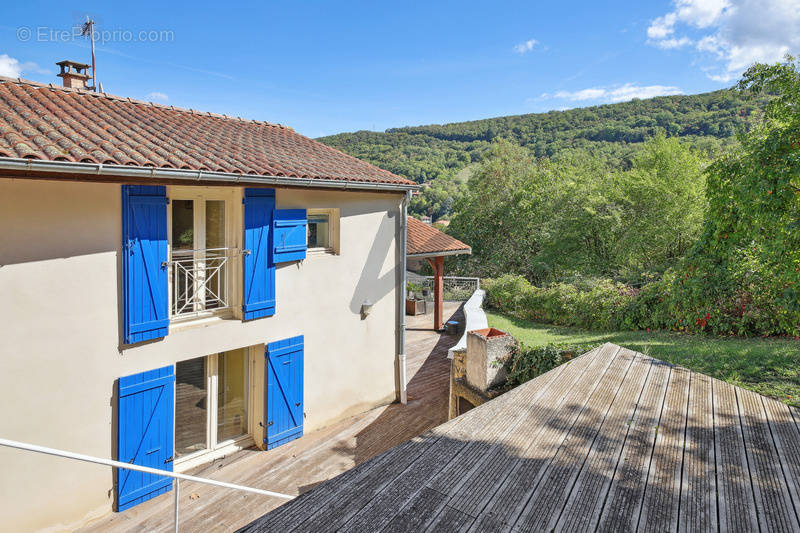 Maison à POLEYMIEUX-AU-MONT-D&#039;OR