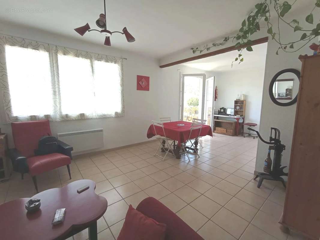 Appartement à GANGES