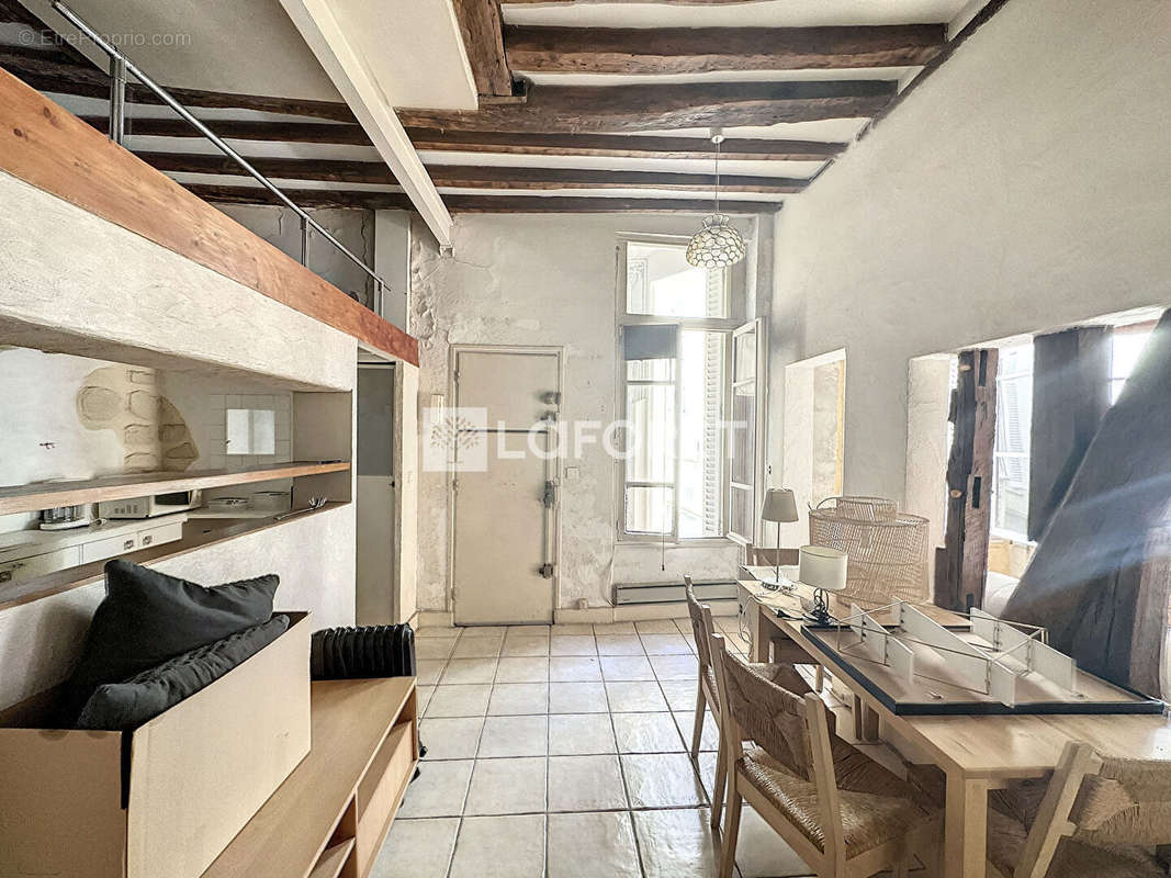 Appartement à PARIS-4E