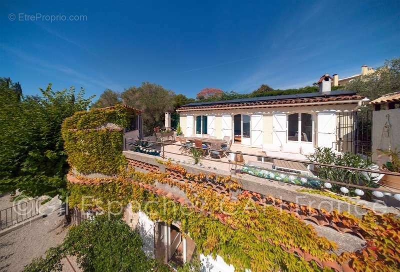 Maison à MOUGINS