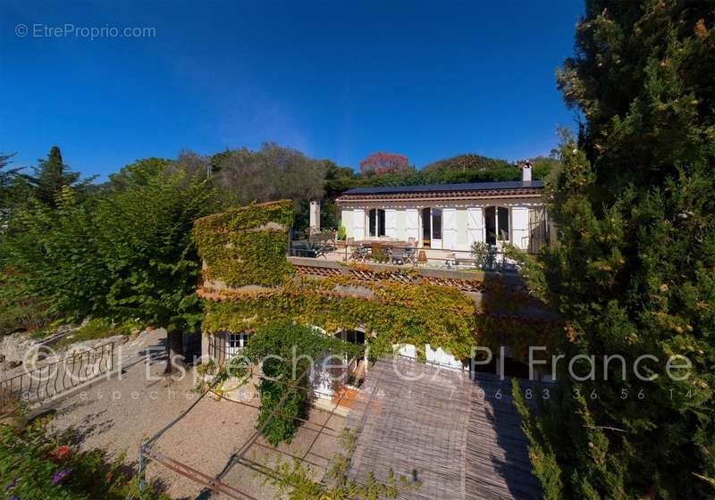 Maison à MOUGINS