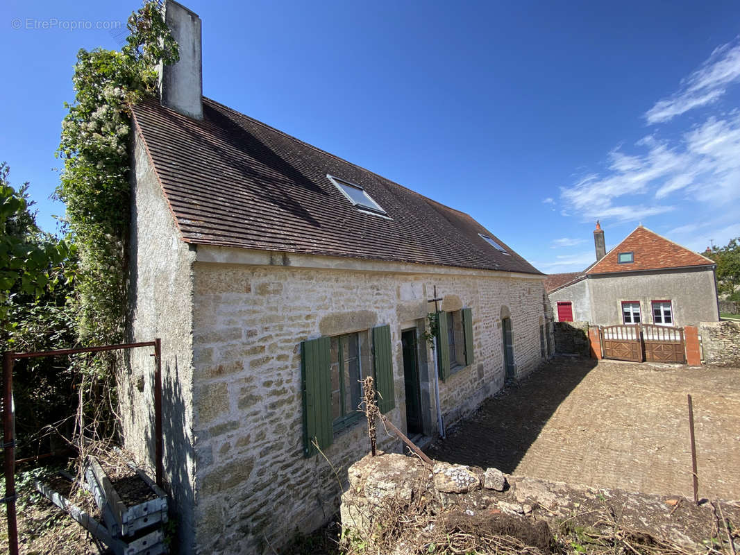 Maison à CHAZEUIL