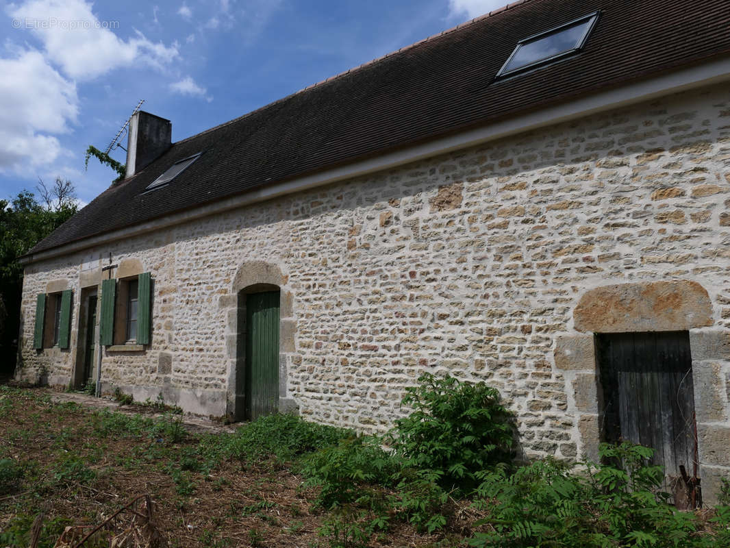 Maison à CHAZEUIL