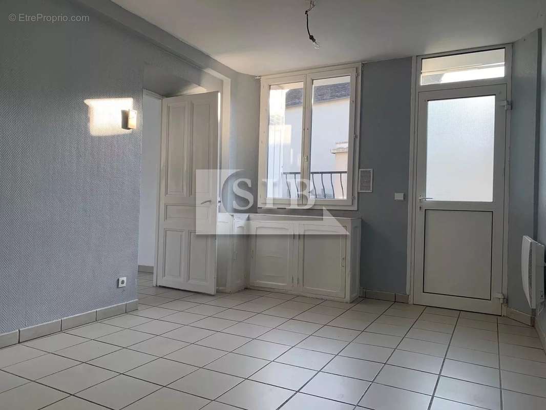 Appartement à VERT-LE-GRAND