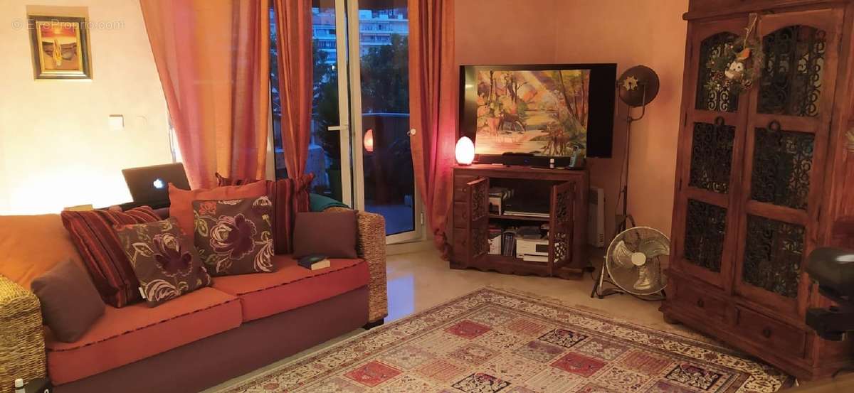 Appartement à ROQUEBRUNE-CAP-MARTIN