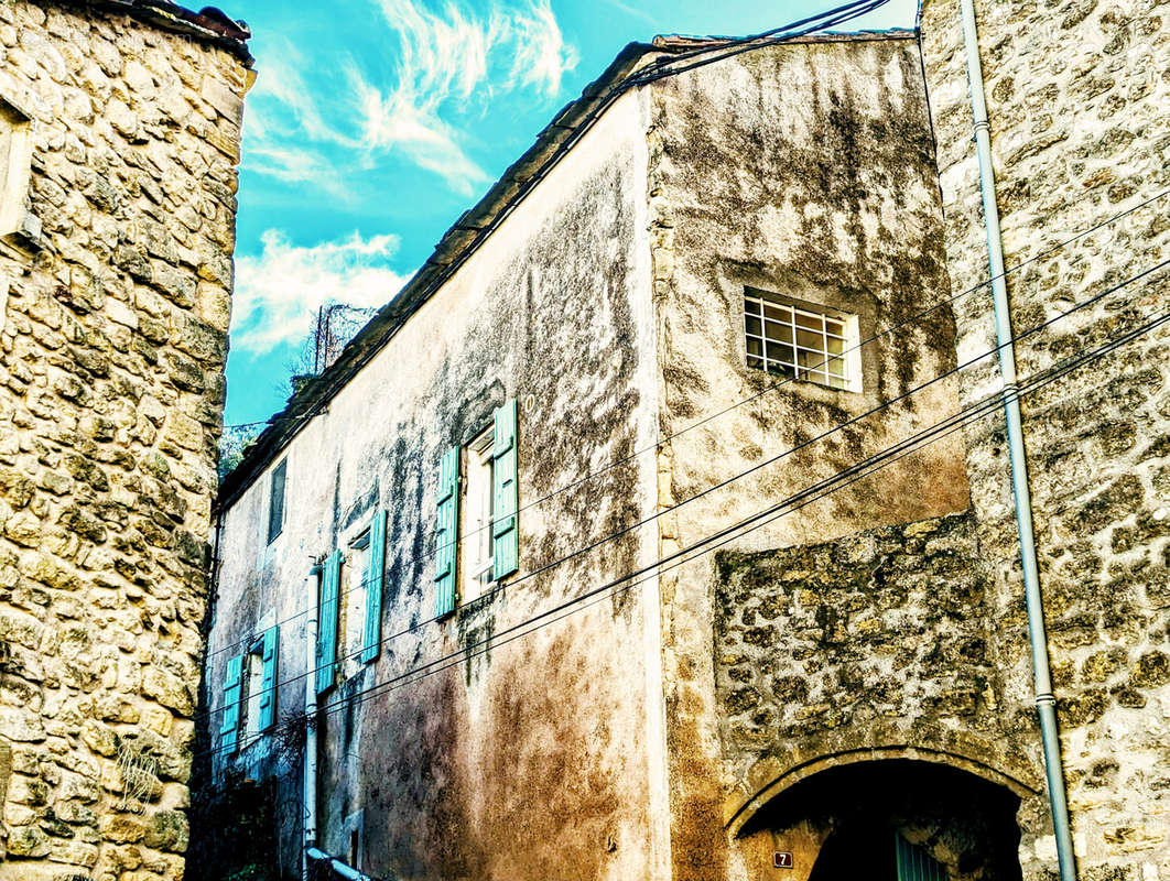 Maison à LA TOUR-SUR-ORB