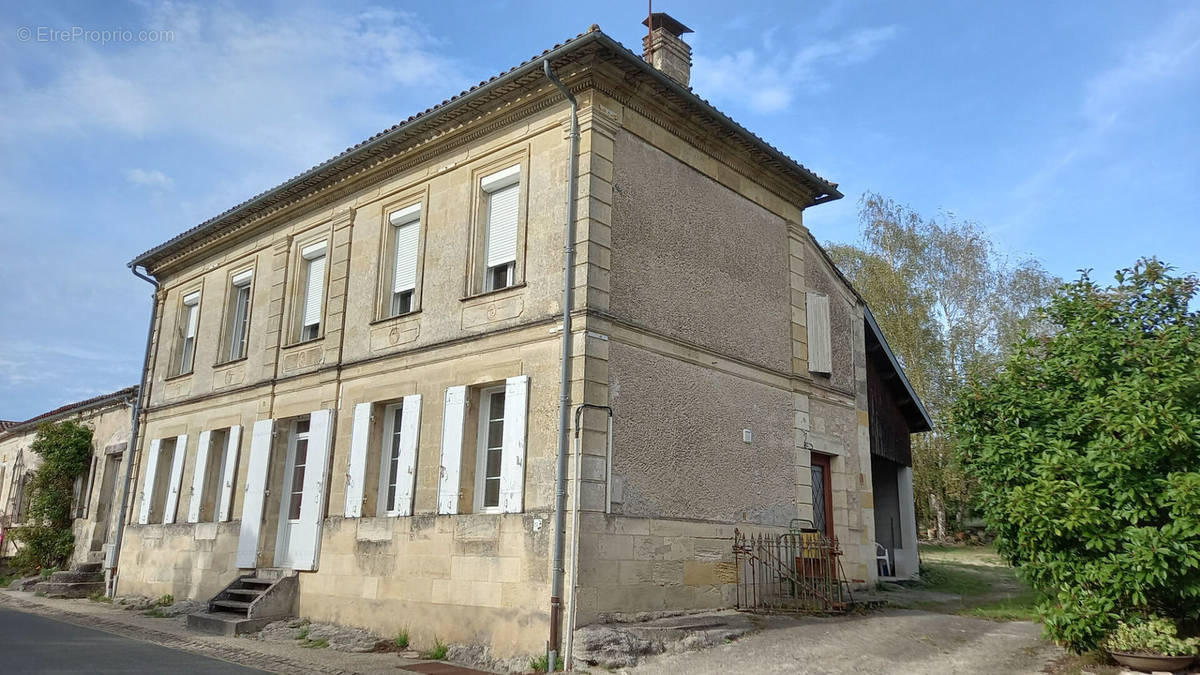 Maison à SAINT-SEURIN-SUR-L&#039;ISLE