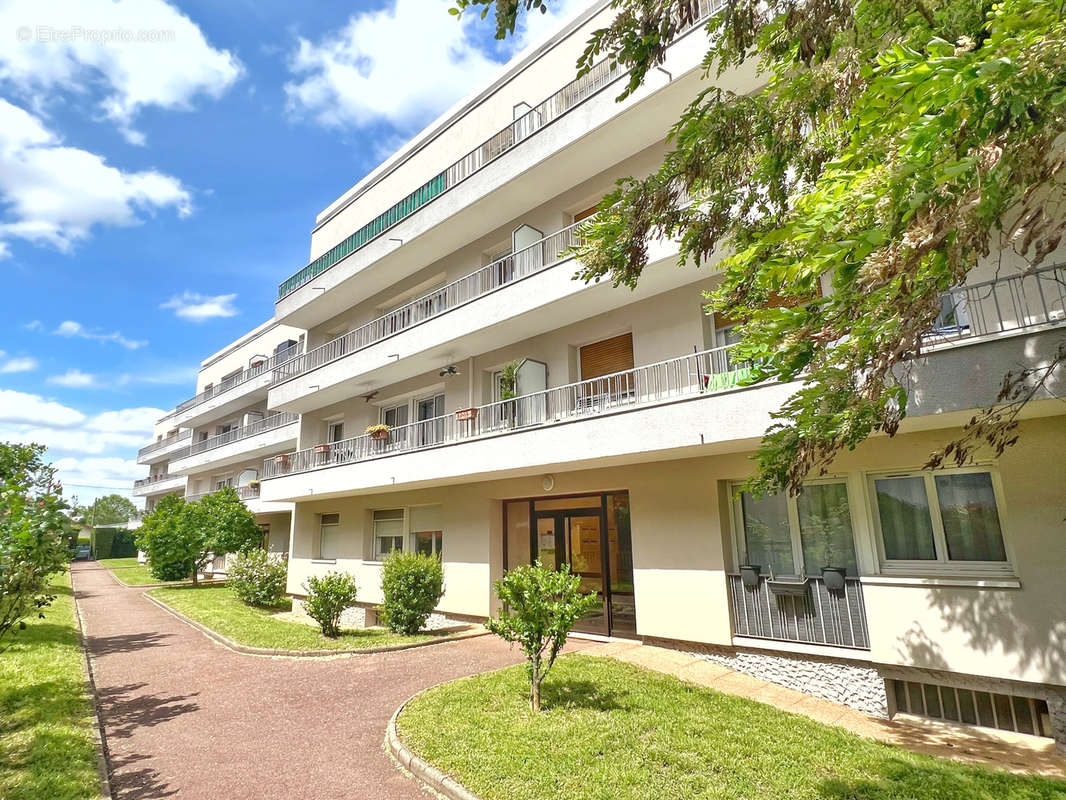 Appartement à SAINT-PRIEST