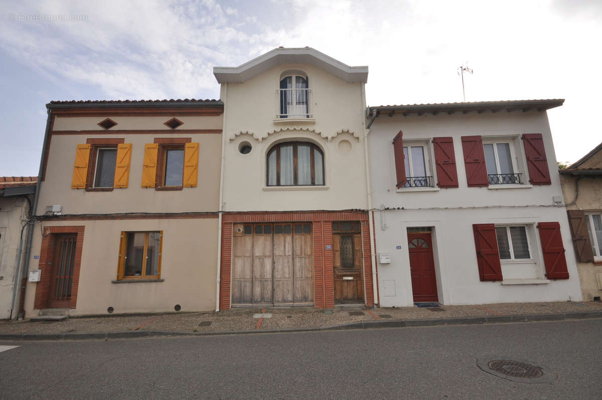 Maison à CINTEGABELLE