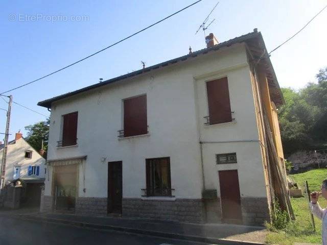 Maison à JALIGNY-SUR-BESBRE