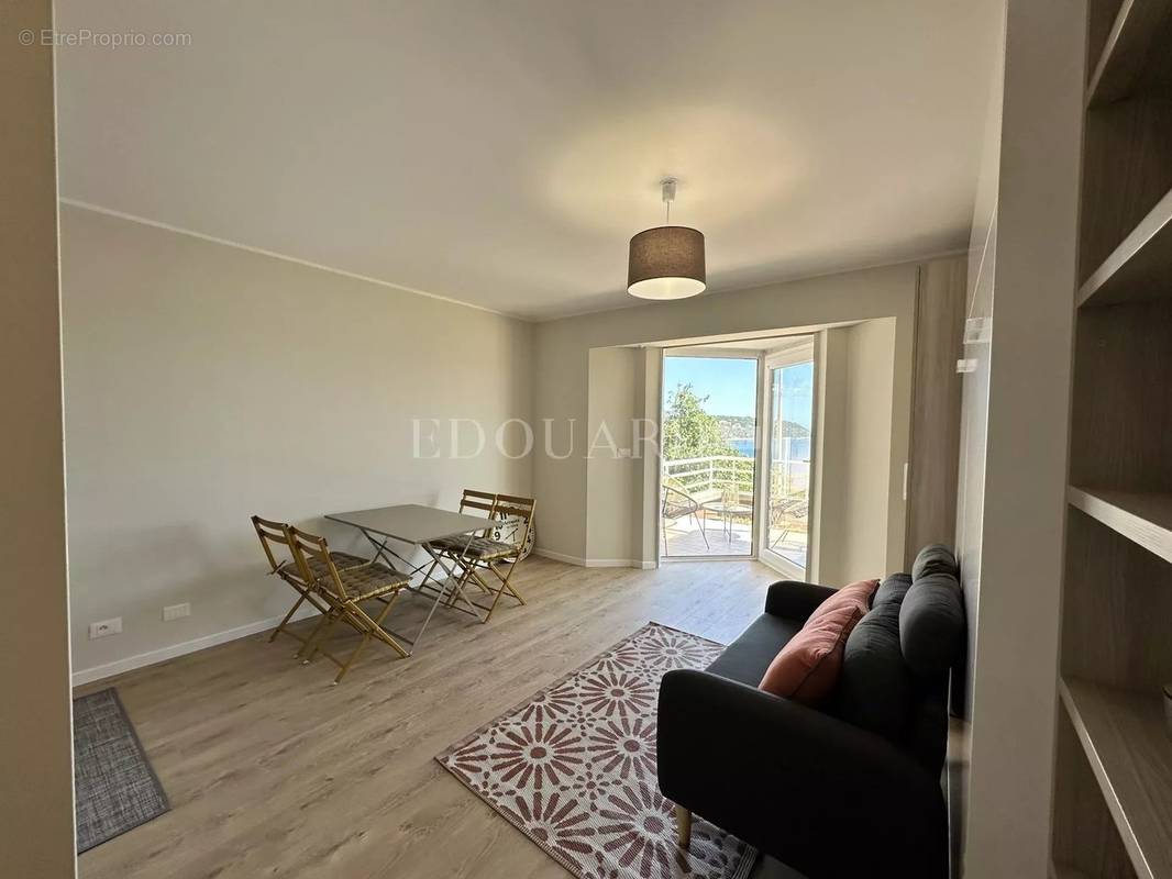 Appartement à ROQUEBRUNE-CAP-MARTIN