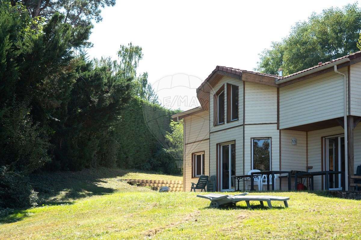 Maison à BELLERIVE-SUR-ALLIER